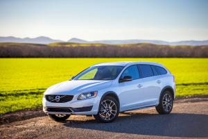 Volvo V60 Cross Country 2015 года (US)